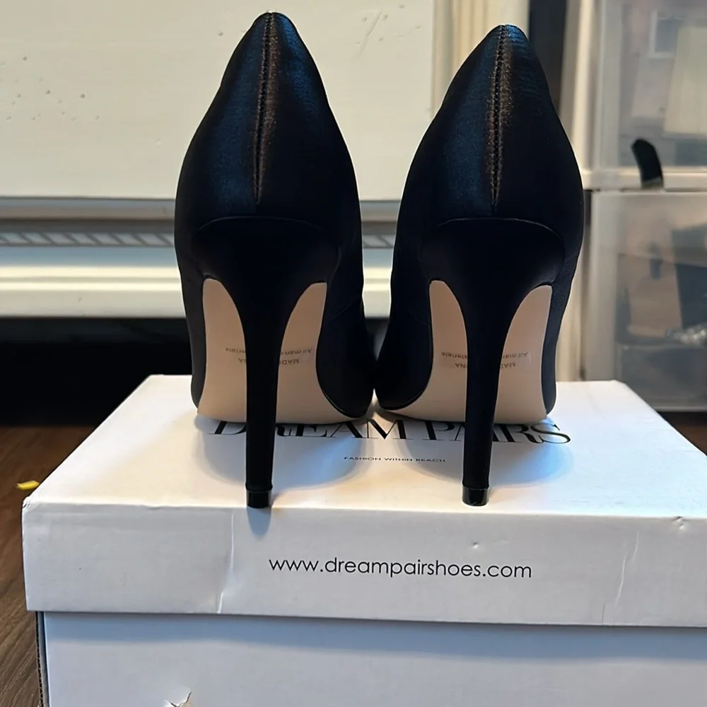Dream pairs heels - Picture 4 of 7